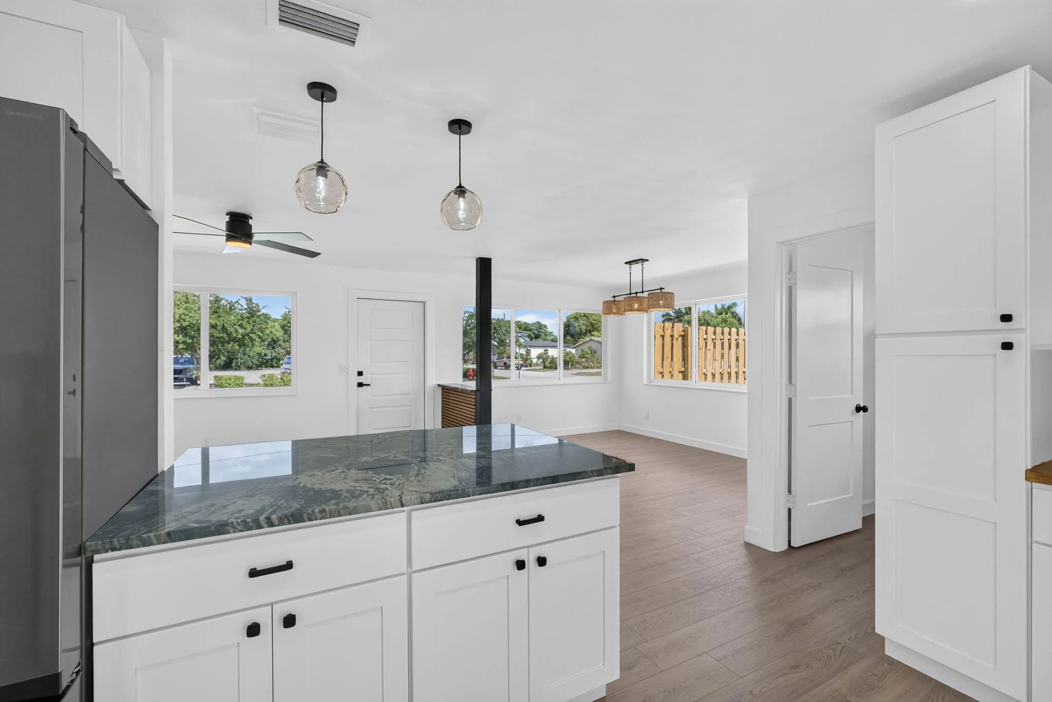 Stunning Quartzite breakfast bar