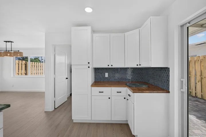 Coffee bar & pantry