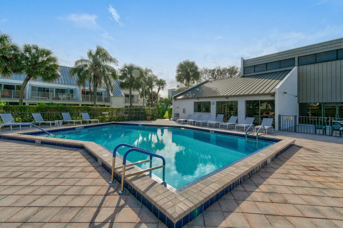 pool