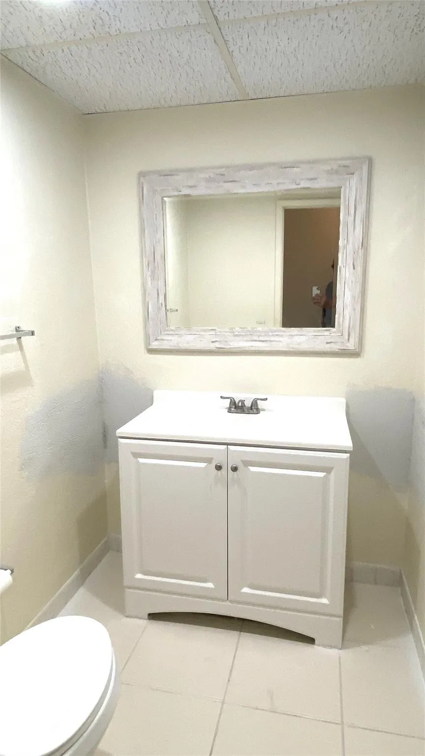 1/2 bath.