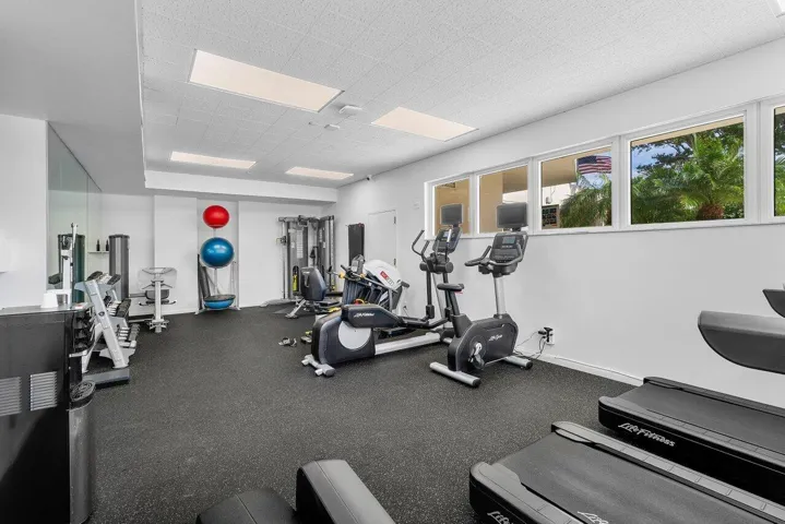 044-901EastCaminoReal-1C-BocaRaton-FL-33