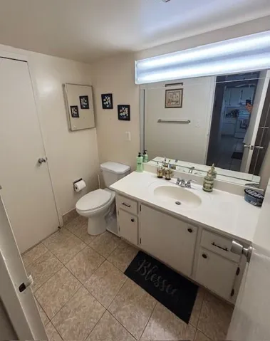 Bathroom connected to Master bedroom to hall way.