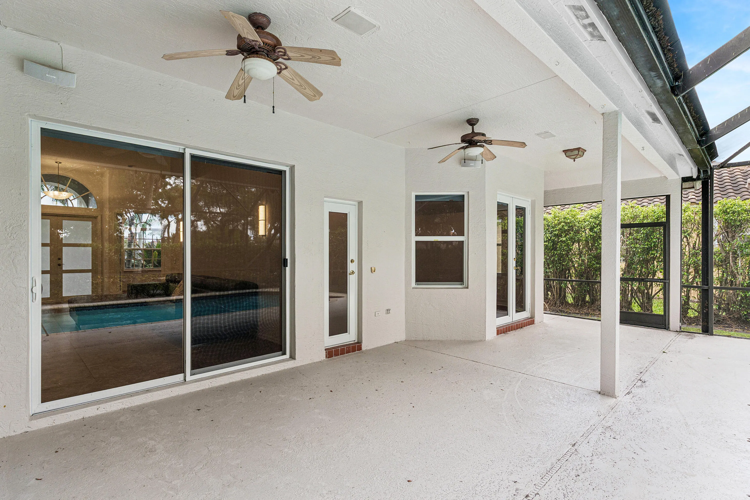 Pool/Patio