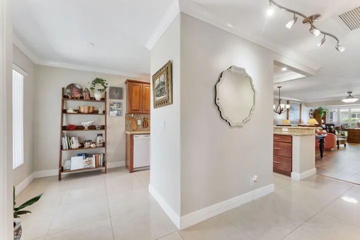 Foyer Entry