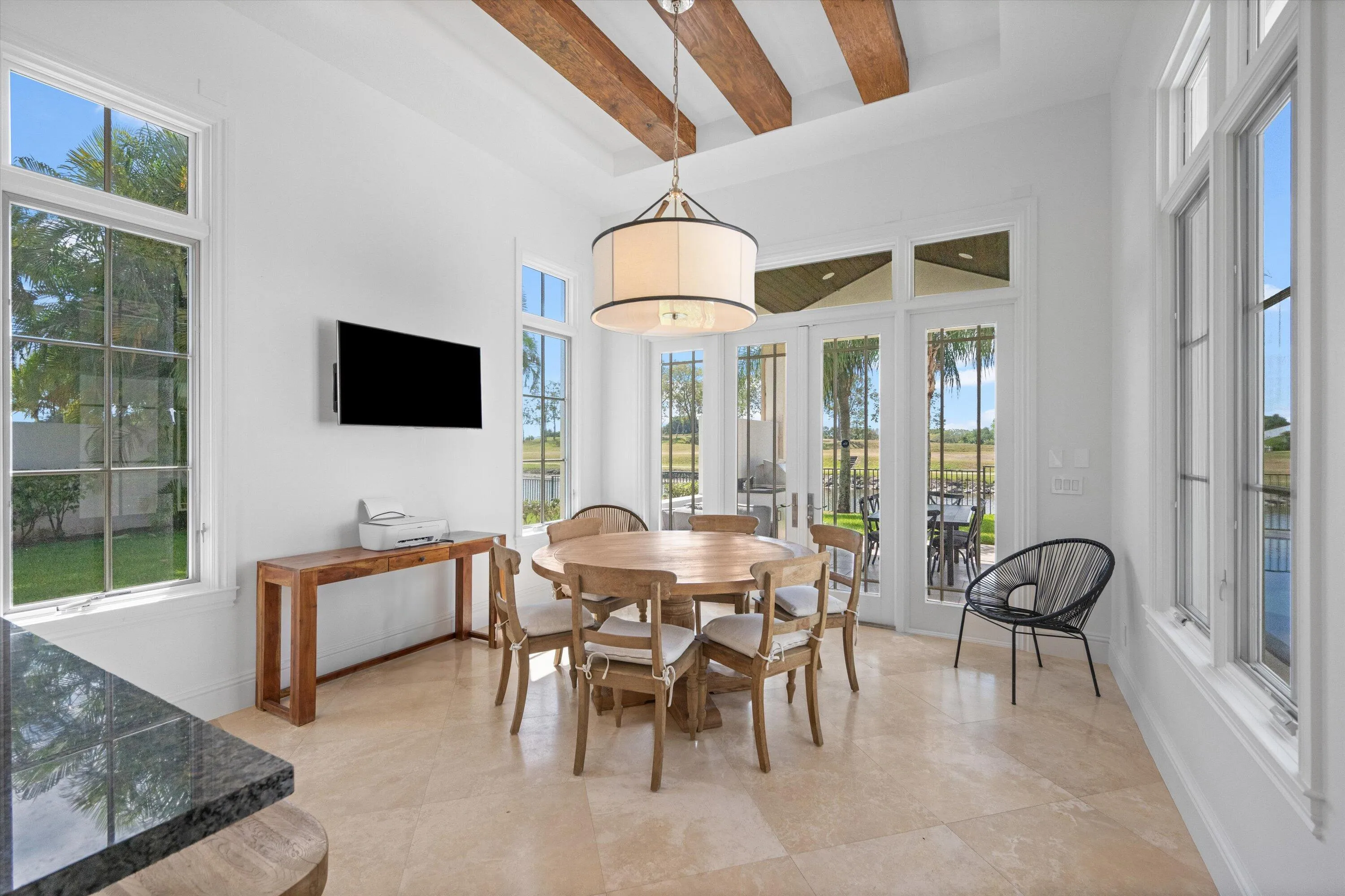 Breakfast Room