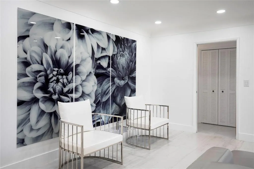 Sitting Area