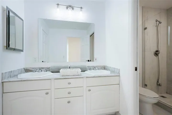 Up Stair Guest Bathroom