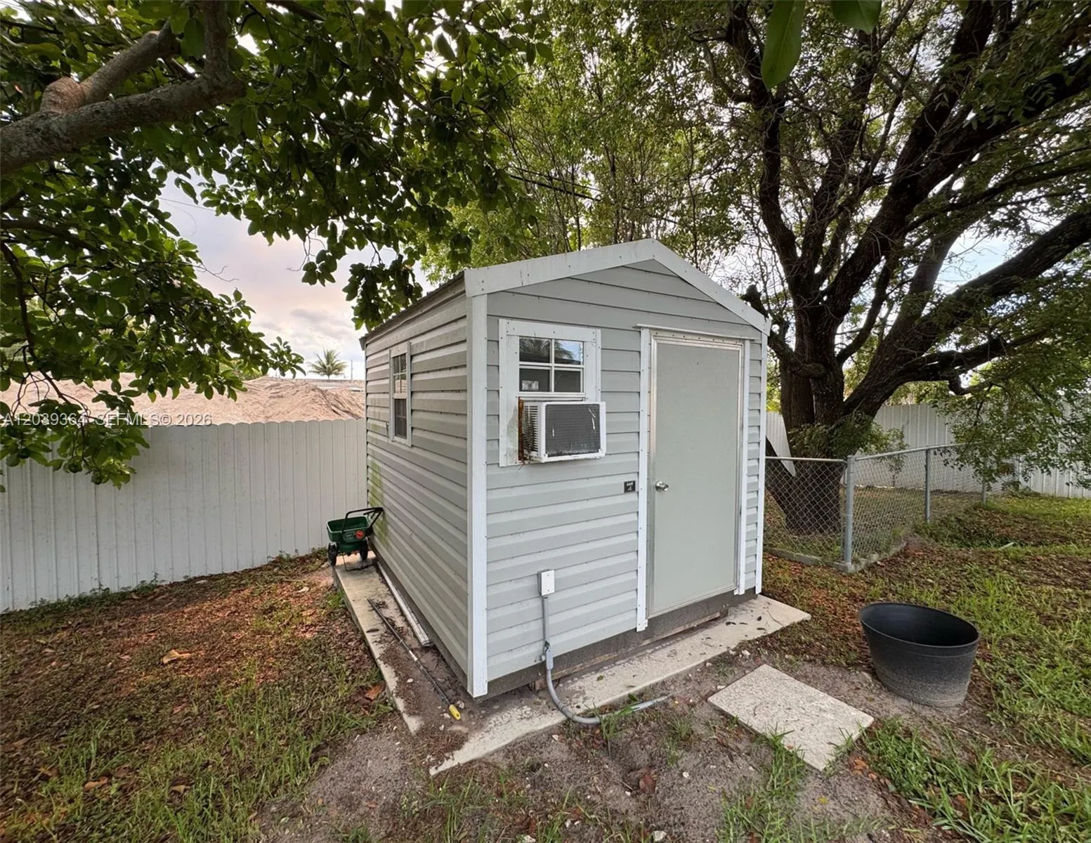 shed