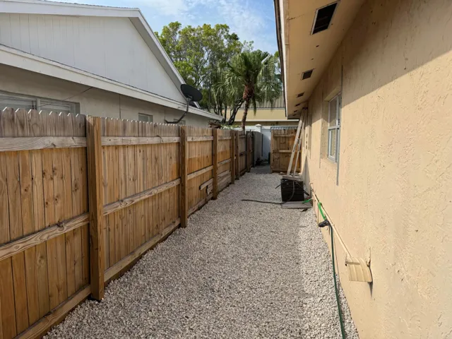 Exterior Side Area