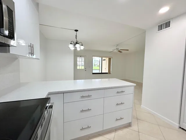 MODERN OPEN FLOOR PLAN