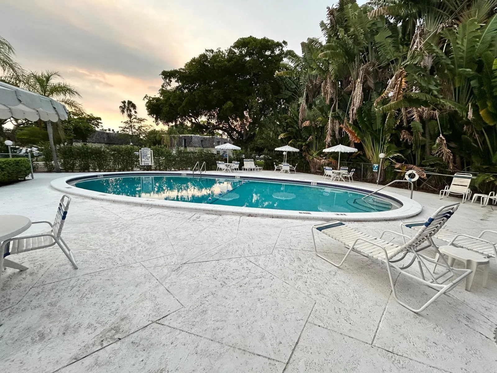 Community pool