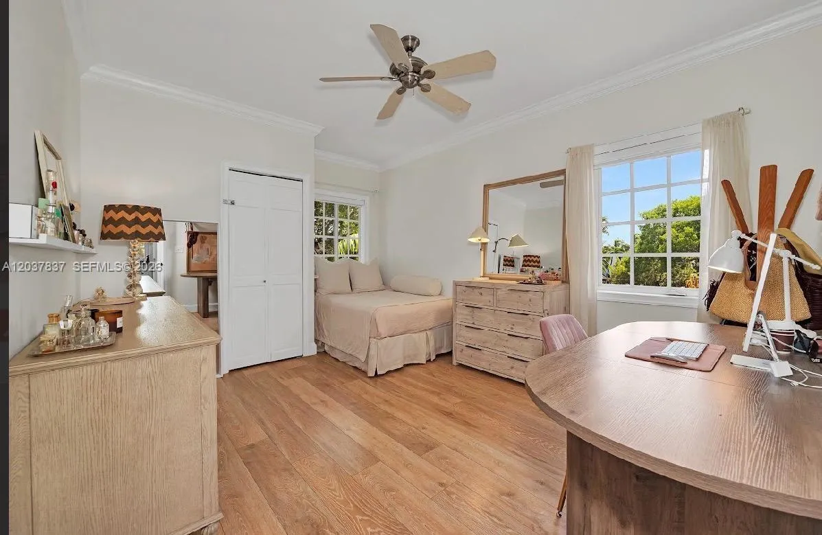 Property photo 32