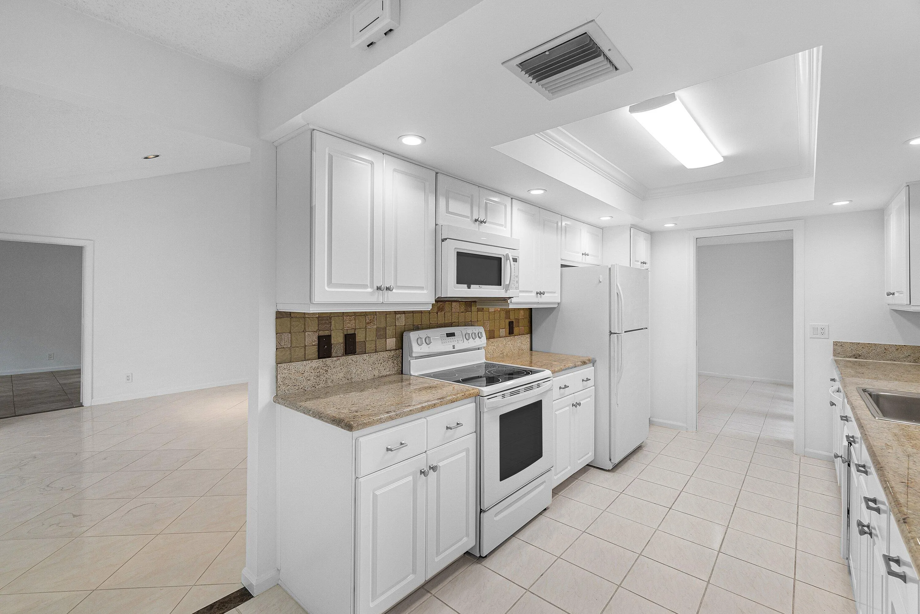 020-5635KiowaCircle-BoyntonBeach-FL-3343
