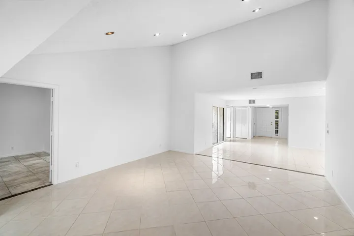 013-5635KiowaCircle-BoyntonBeach-FL-3343