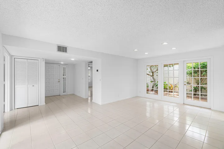 009-5635KiowaCircle-BoyntonBeach-FL-3343
