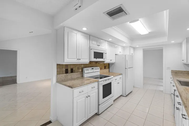 020-5635KiowaCircle-BoyntonBeach-FL-3343