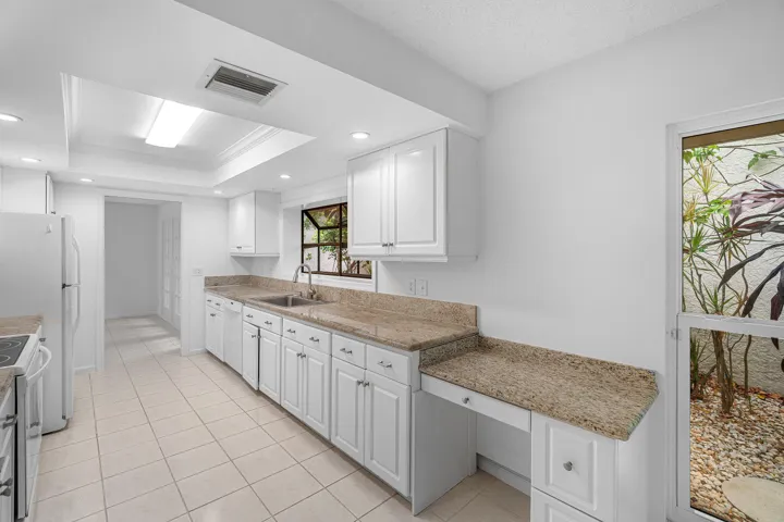 021-5635KiowaCircle-BoyntonBeach-FL-3343