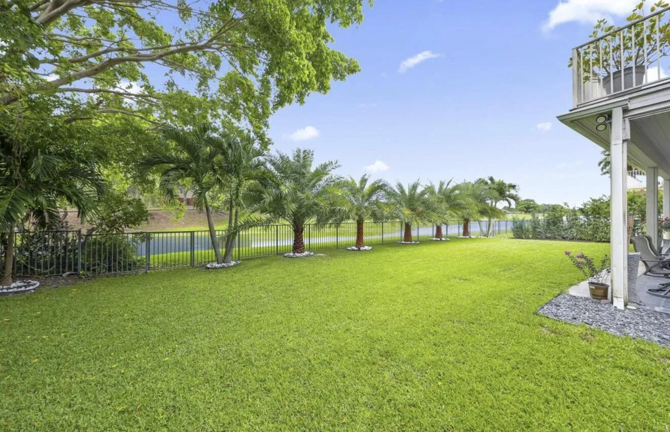 Property photo 35