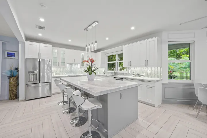 12253 Glenmore Drive - 17.jpg-FULL