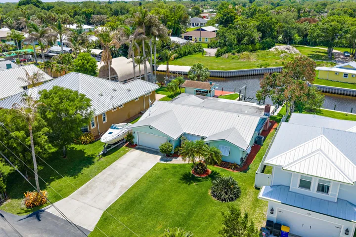017-715SWRusticCir-Stuart-FL-34997-FULL