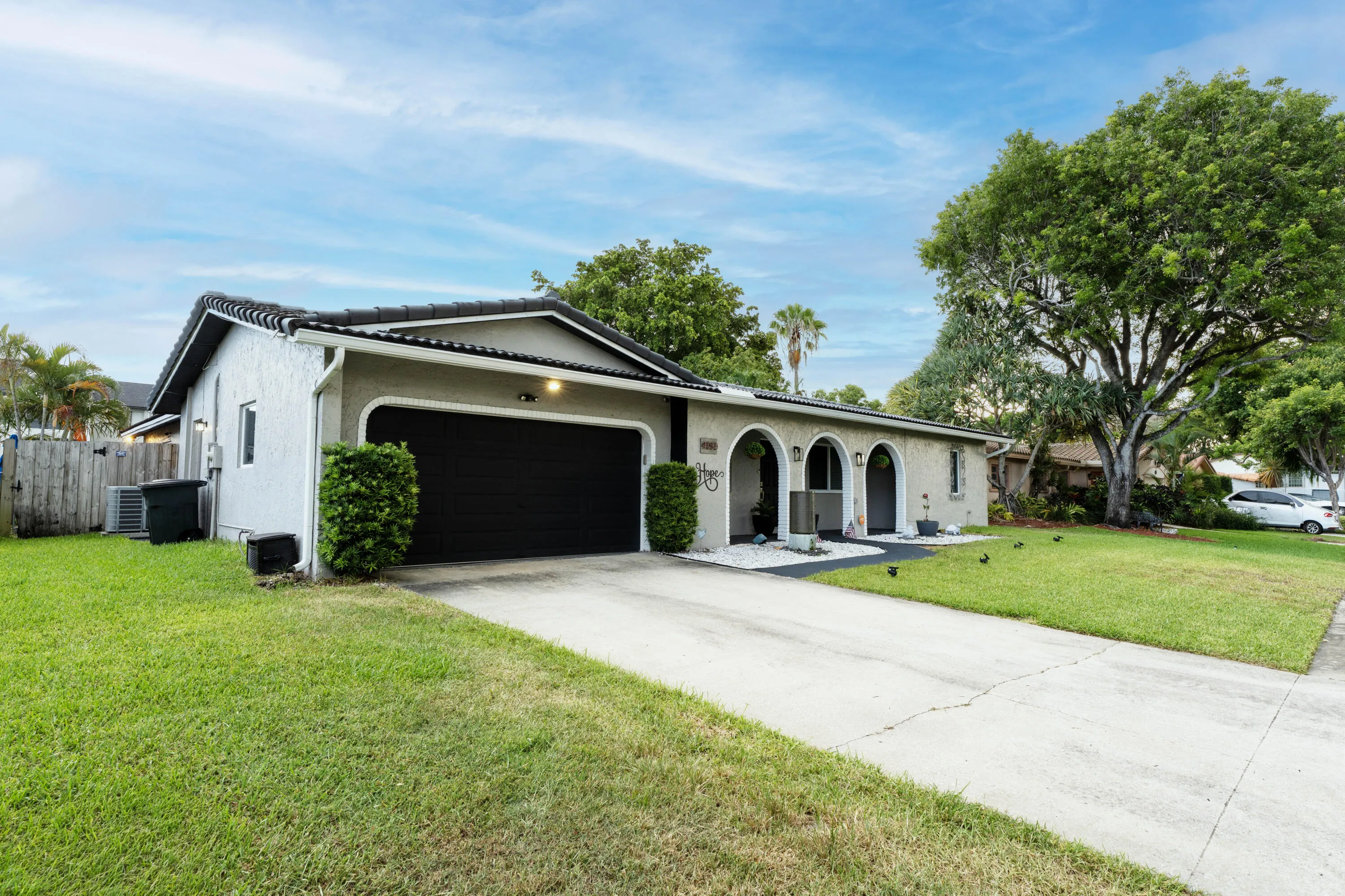 4080LakeDr_8