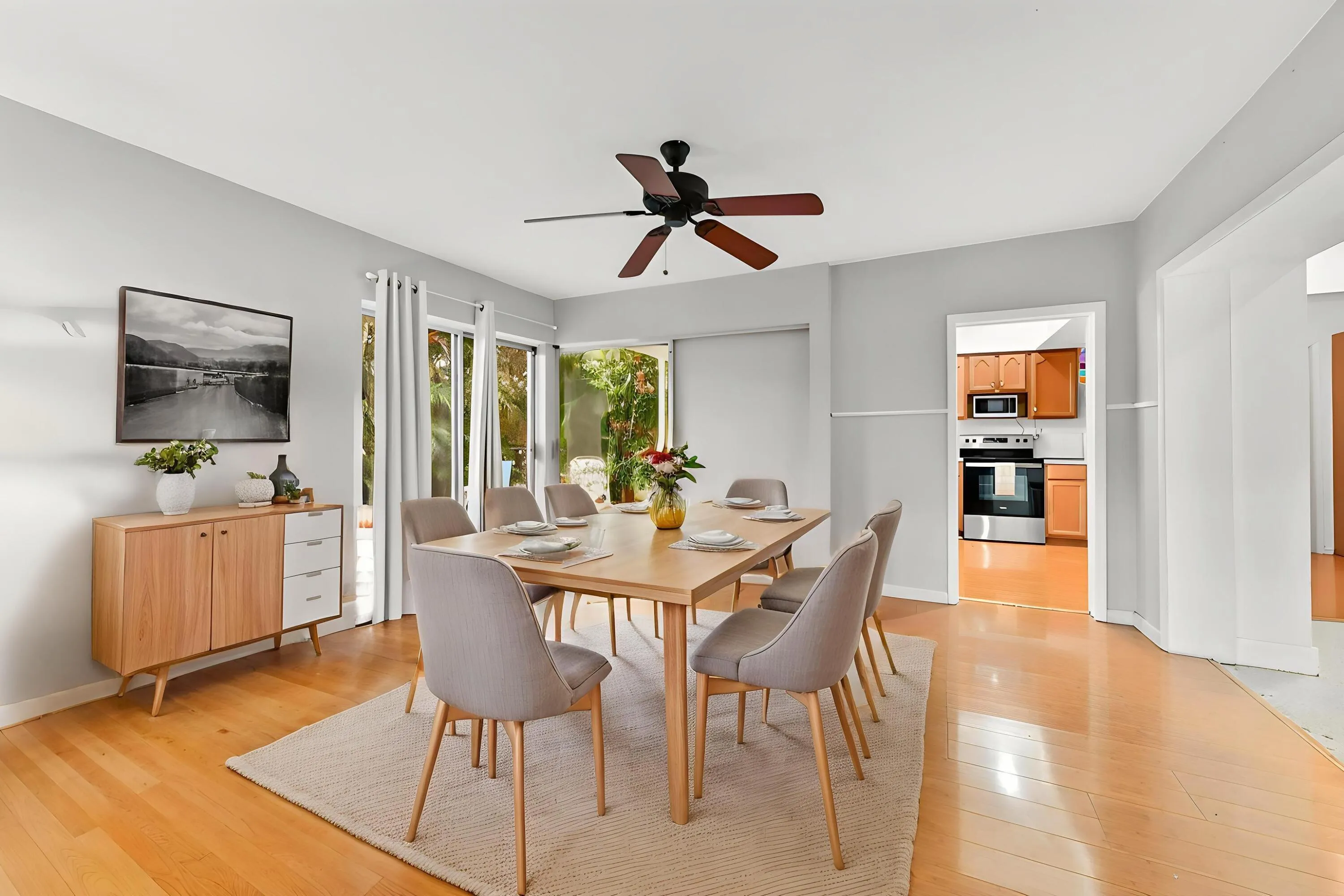 11-Dining-area-02_VS