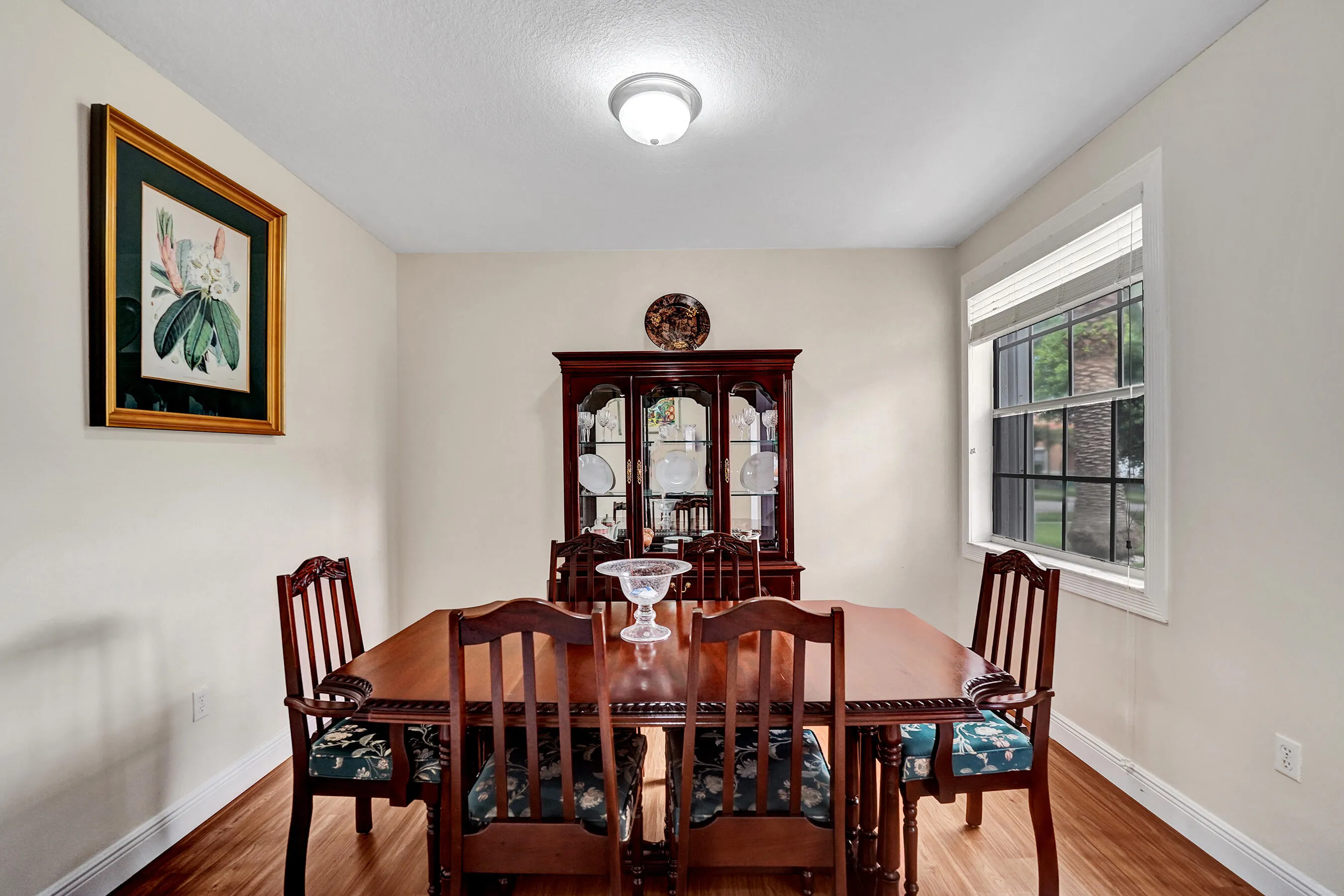 Formal Dinning Room
