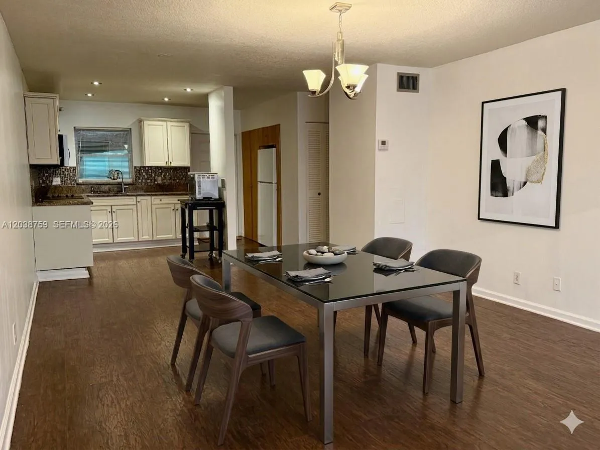 This image is a virtual rendering for illustrative purposes only. Actual property conditions, features, and finishes may vary.