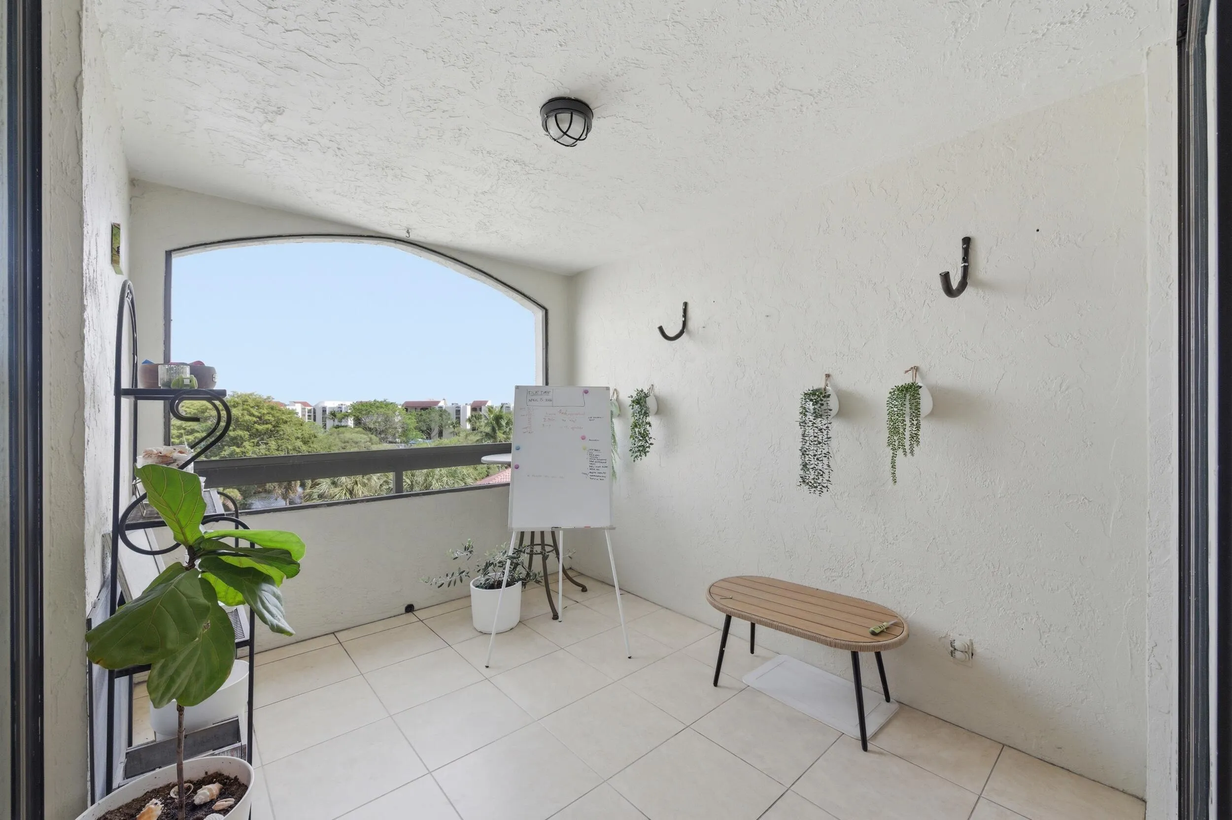 Screened Balcony