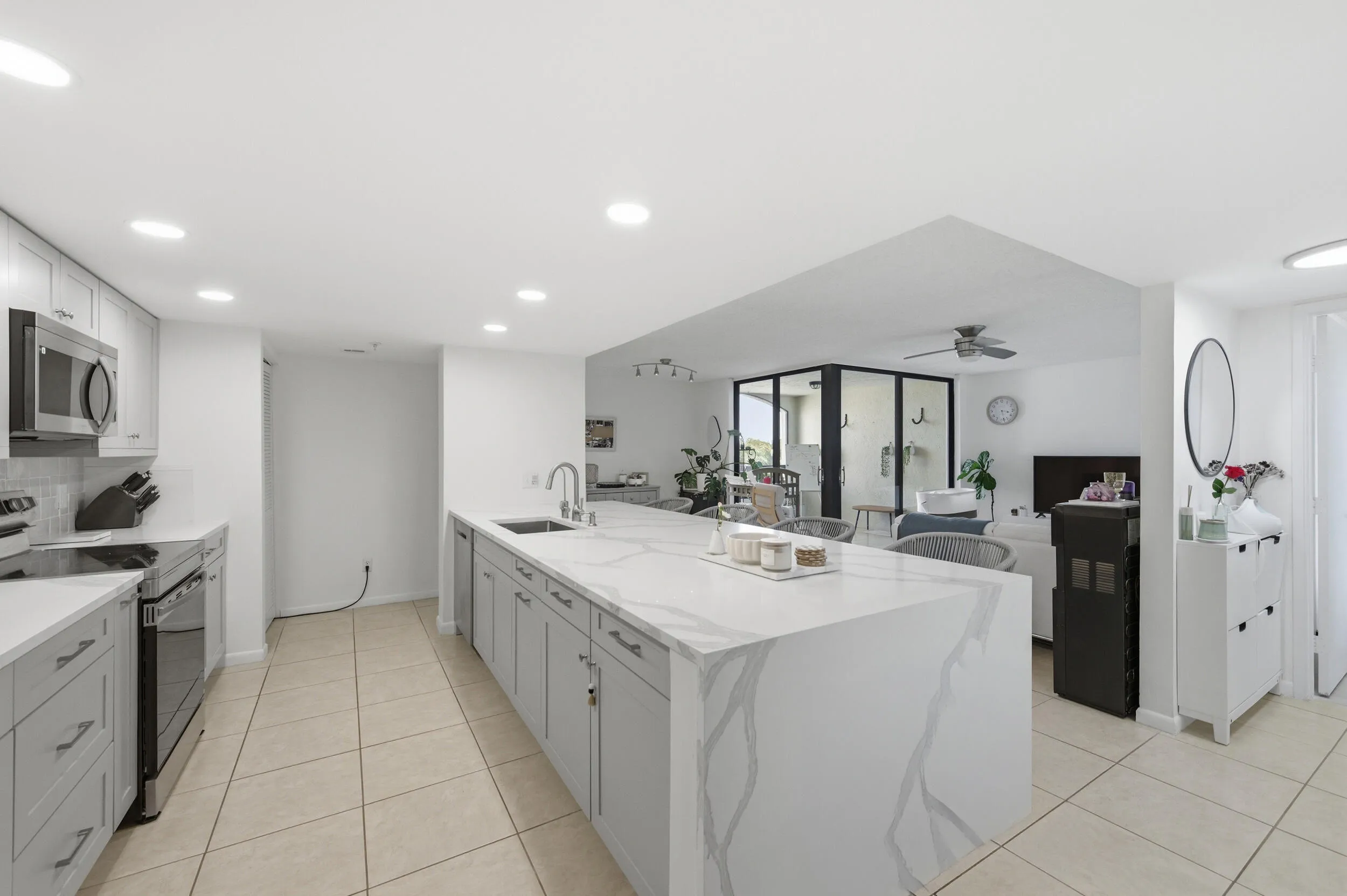 Open Kitchen