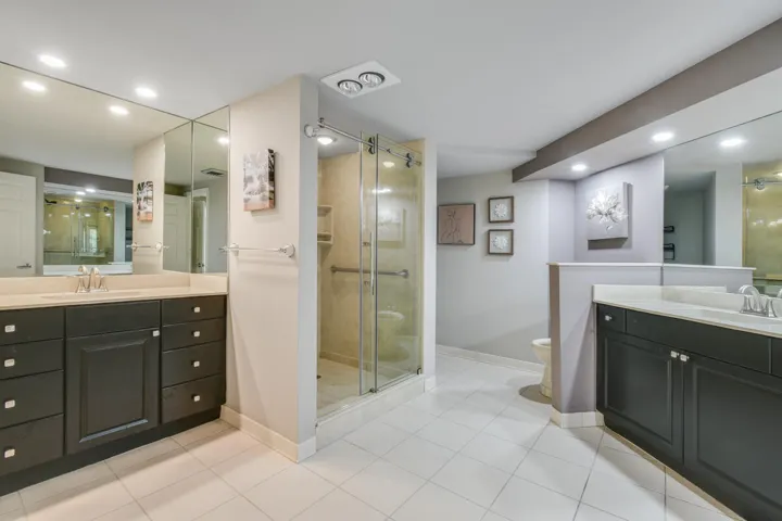 Master Full Bath - ensuite
