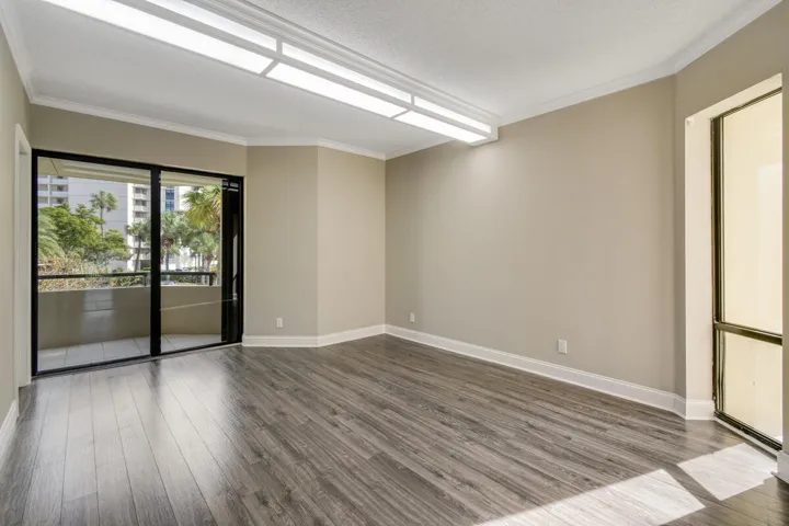 Bedroom 2 - balcony