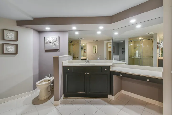 Master Bath Second Vanity
