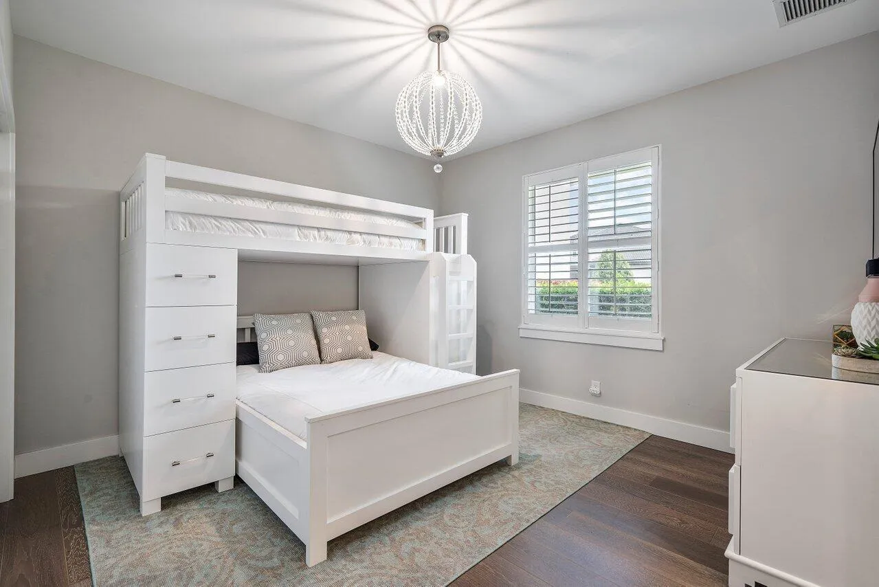 029-8331SawpineRoad-DelrayBeach-FL-33446