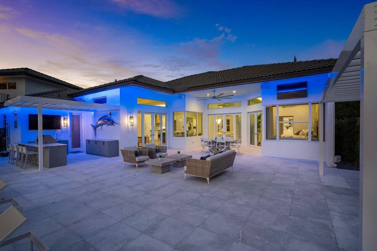 054-8331SawpineRoad-DelrayBeach-FL-33446