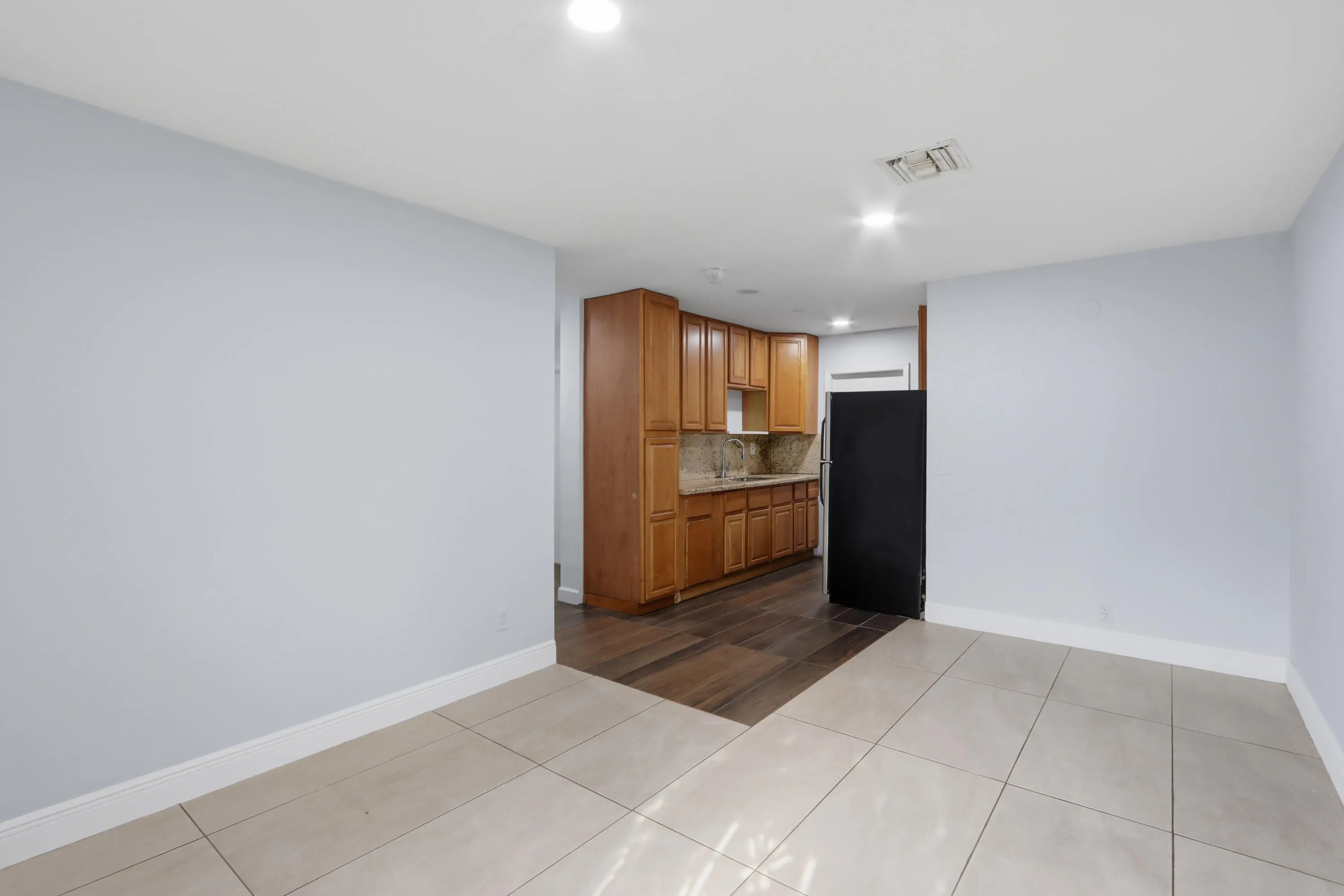 Living Room/Dining Room 2