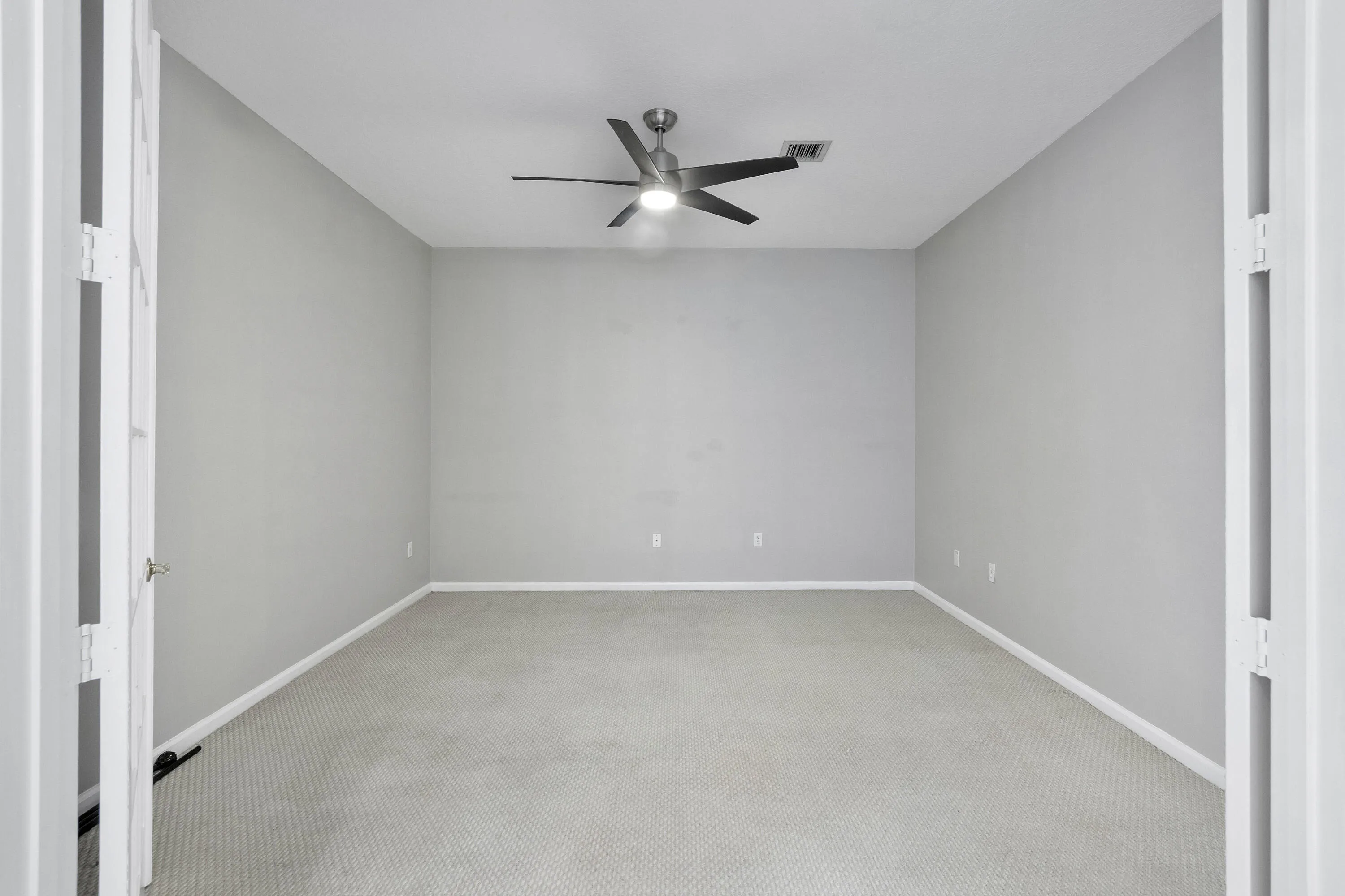 6370 Stonehurst Cir_027