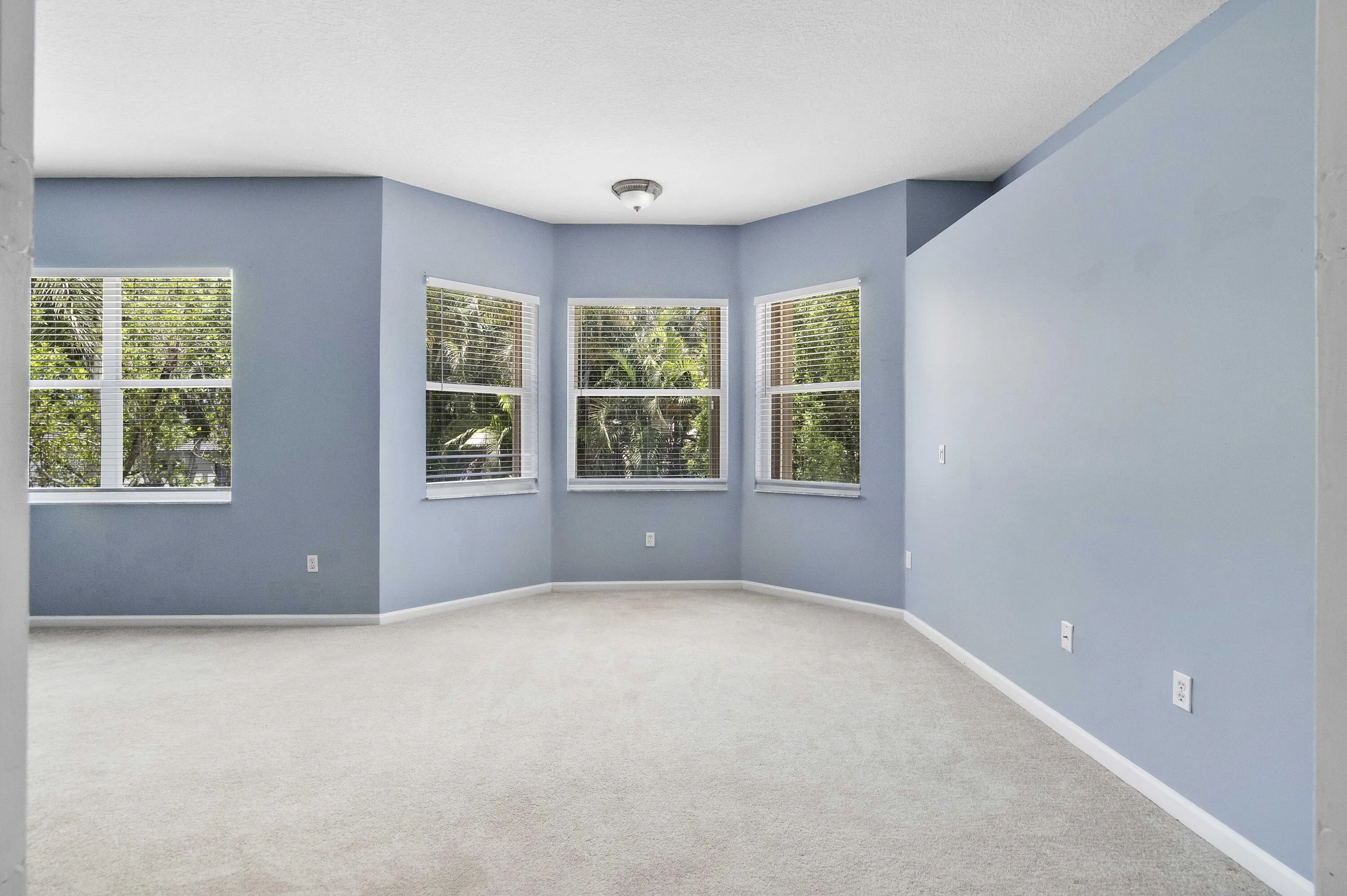 6370 Stonehurst Cir_049