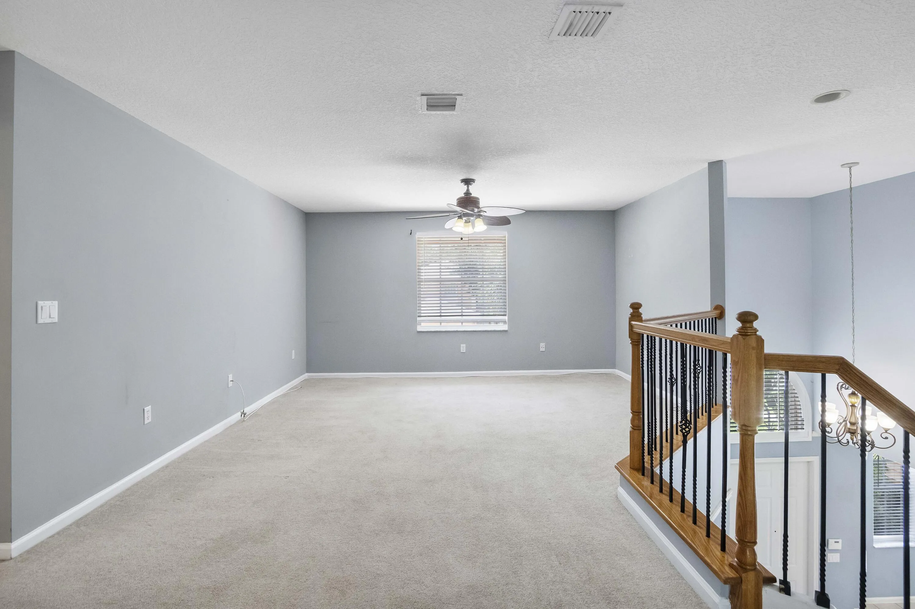 6370 Stonehurst Cir_047