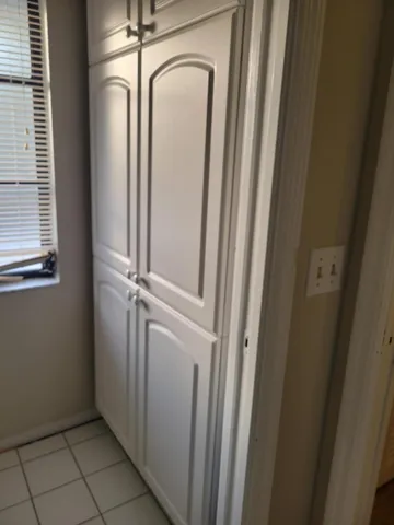 Note, even more storage in this privy room.
