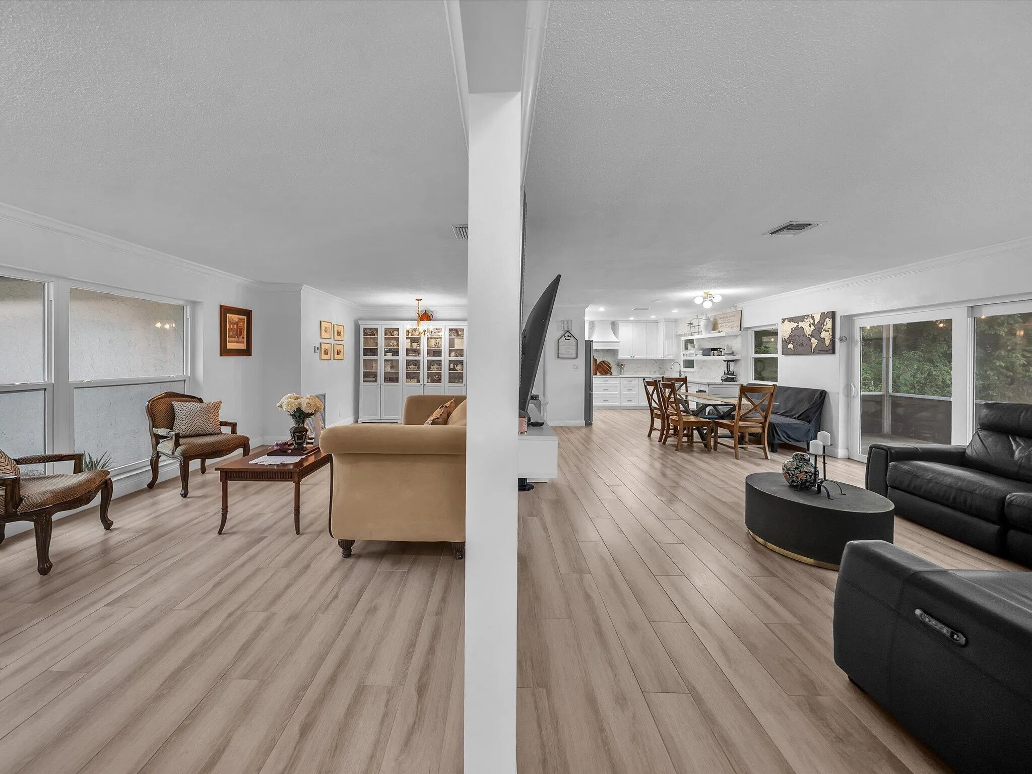 Split View Living & Family Rooms