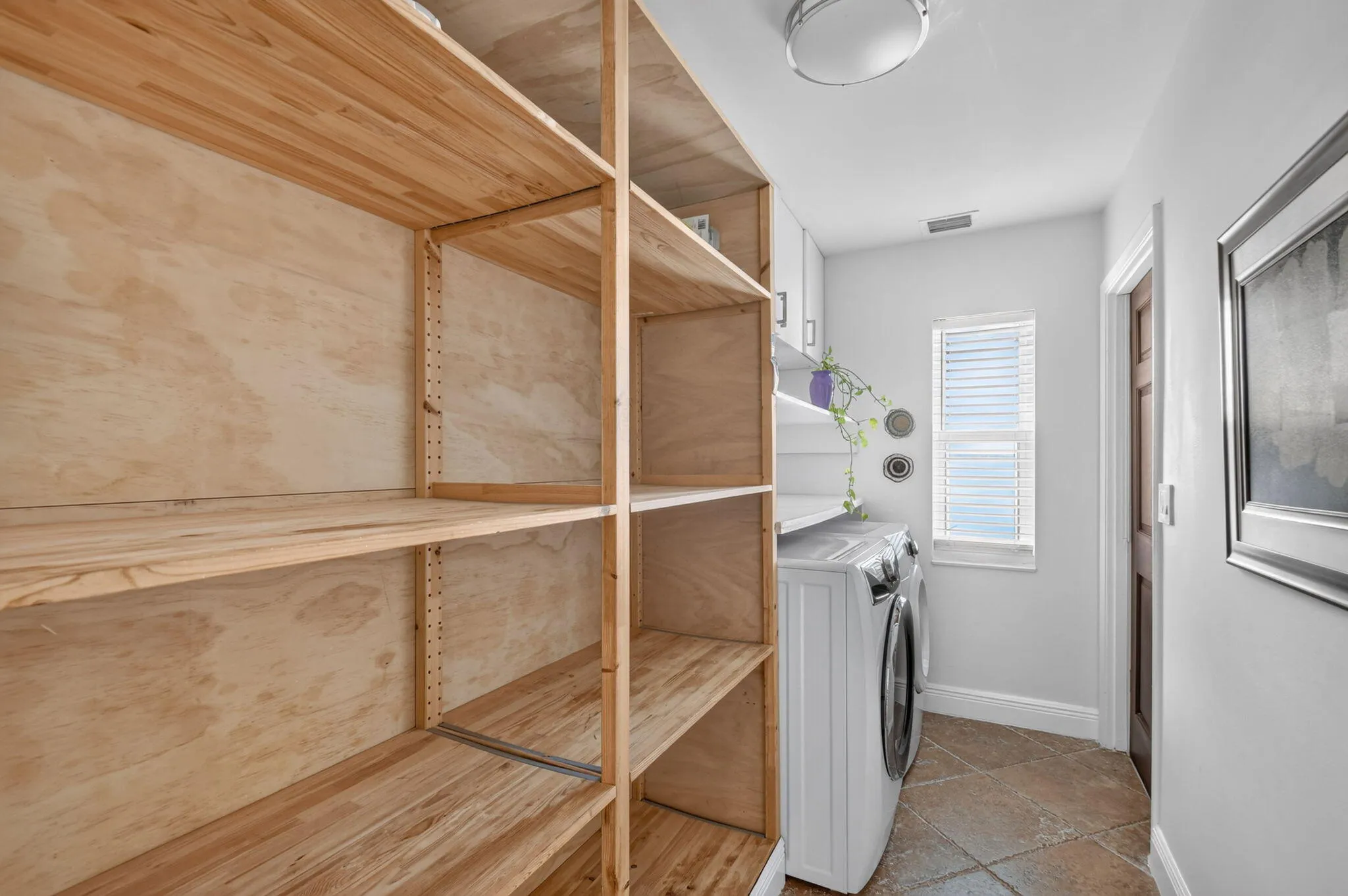 Laundry / Pantry