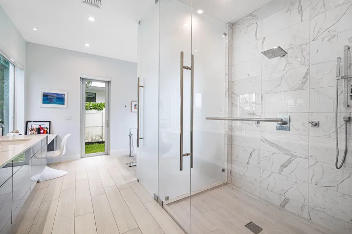 041-1508LakeDrive-DelrayBeach-FL-33444-S