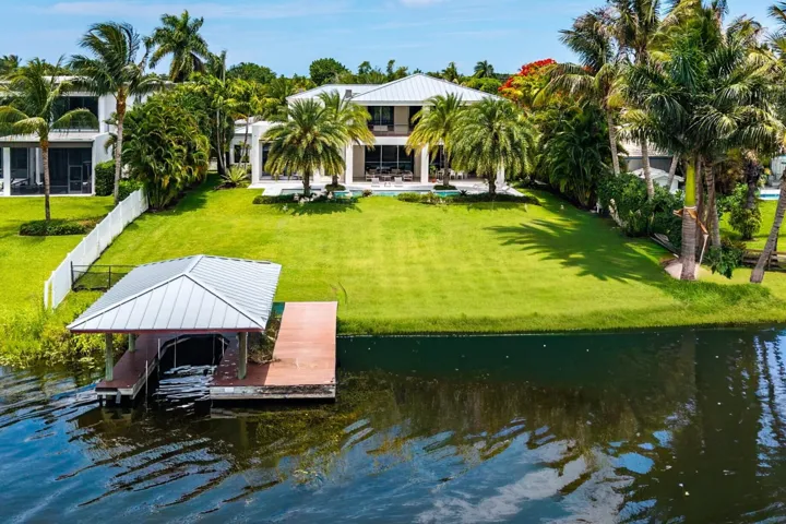 1508 Lake Rear Aerial Zoom