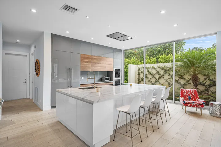 012-1508LakeDrive-DelrayBeach-FL-33444-S