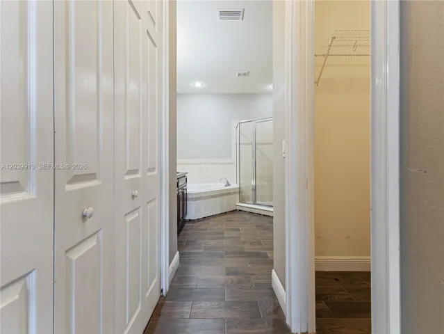 Master on suite bathroom/ closets