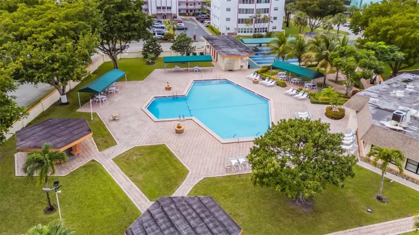 Oakland Estates Pool and Clubhouse