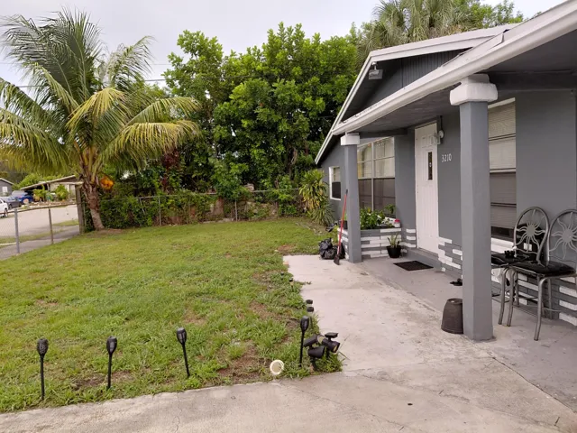 3210 NW 18th Pl _ 1