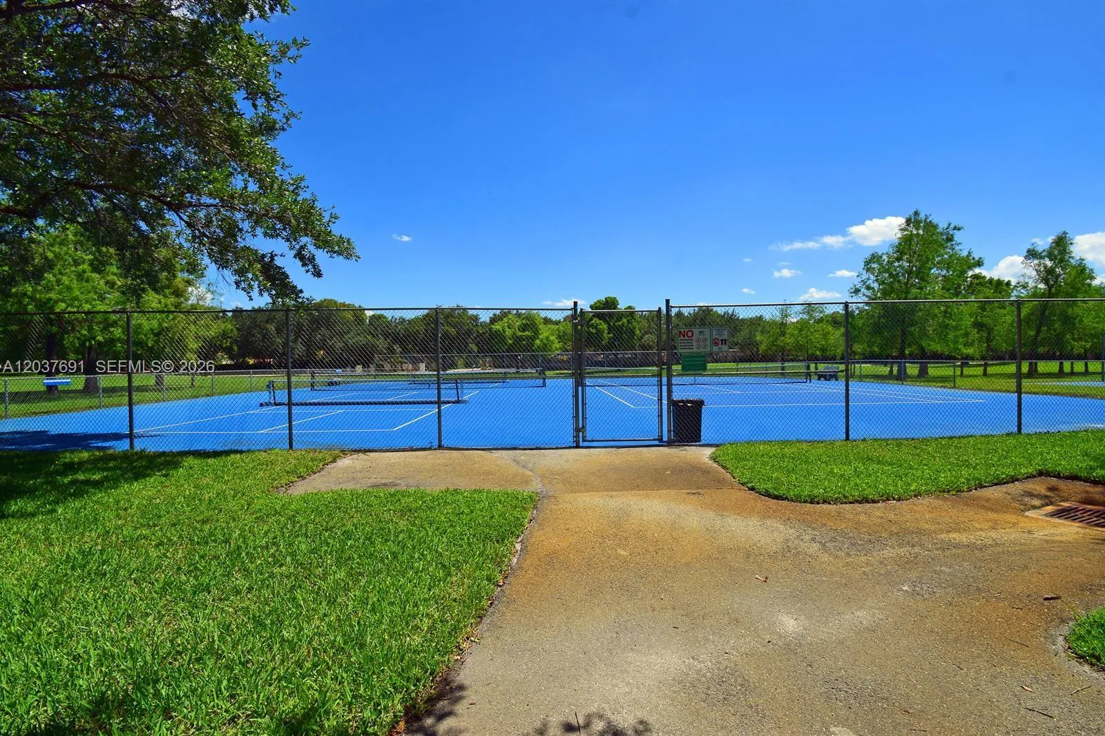 An active South Florida lifestyle is easy to enjoy with nearby tennis and pickleball courts at Deicke Park