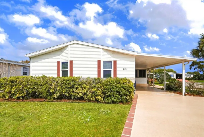 Front/Driveway